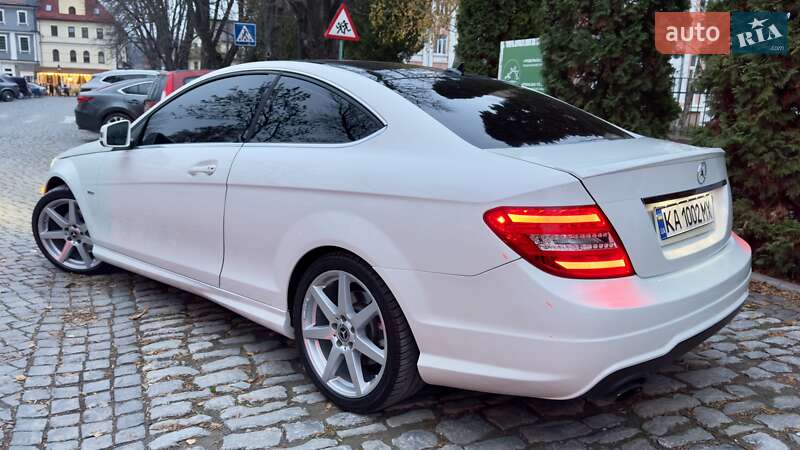 Седан Mercedes-Benz C-Class 2012 в Киеве фото 2 Седан Mercedes-Benz C-Class 2012 в Киеве