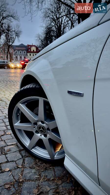 Седан Mercedes-Benz C-Class 2012 в Киеве фото 14 Седан Mercedes-Benz C-Class 2012 в Киеве