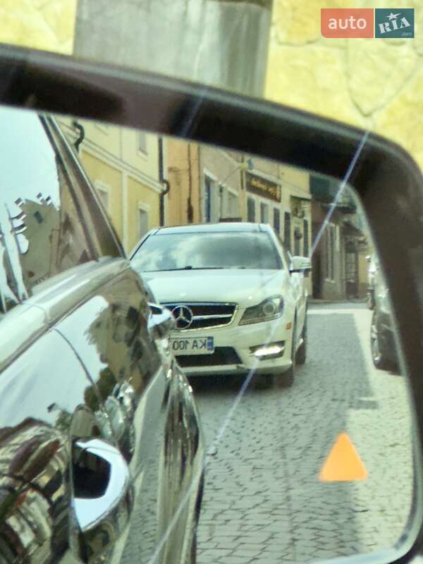 Седан Mercedes-Benz C-Class 2012 в Киеве фото 35 Седан Mercedes-Benz C-Class 2012 в Киеве