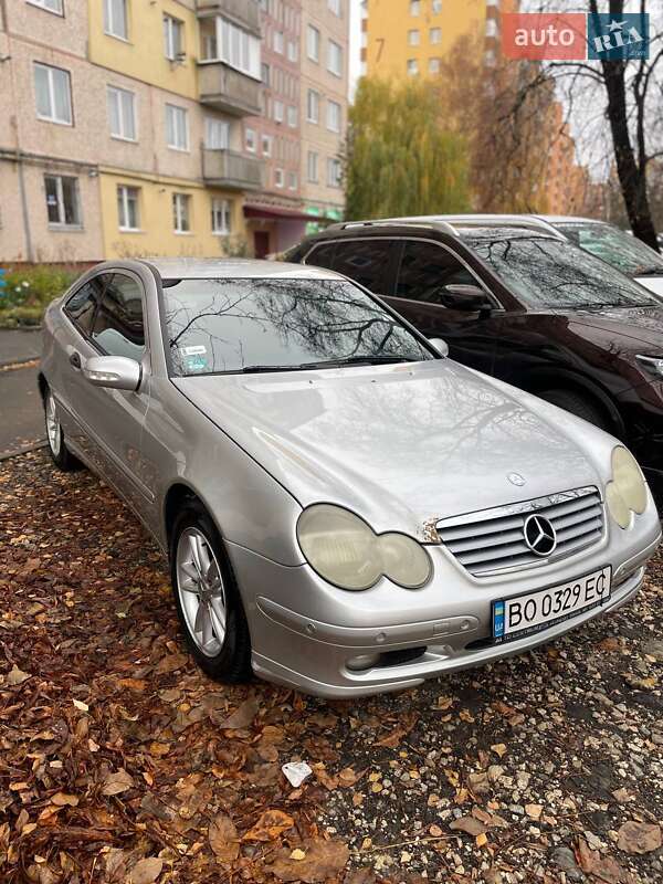 Купе Mercedes-Benz C-Class 2003 в Тернополі