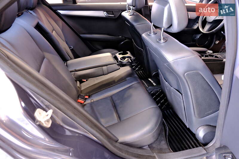 Седан Mercedes-Benz C-Class 2007 в Одесі