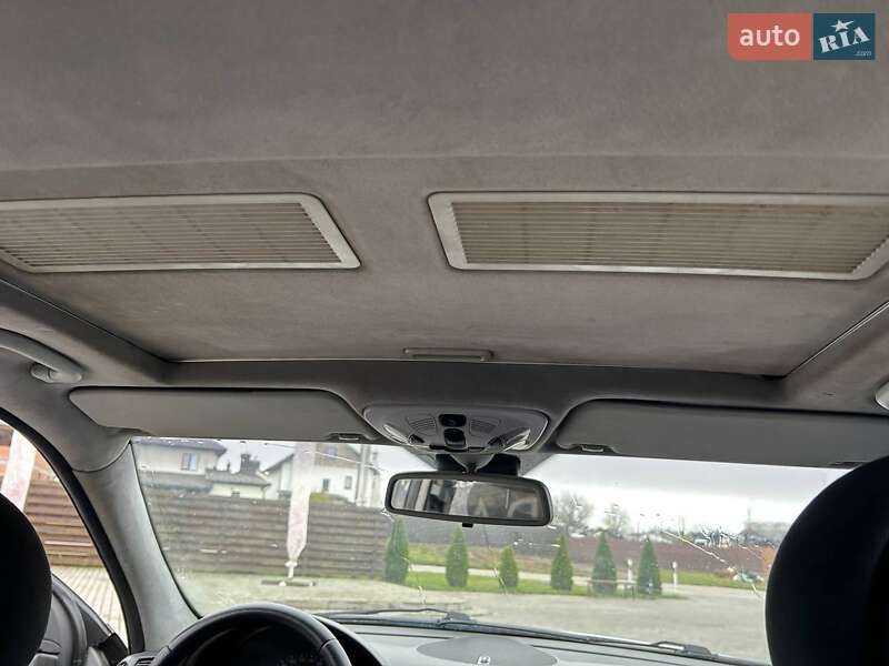 Седан Mercedes-Benz C-Class 2002 в Каменец-Подольском фото 5 Седан Mercedes-Benz C-Class 2002 в Каменец-Подольском