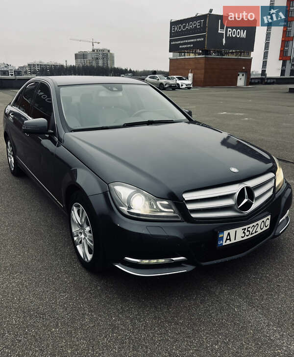 Седан Mercedes-Benz C-Class 2013 в Києві
