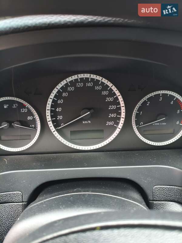 Универсал Mercedes-Benz C-Class 2010 в Копычинце фото 28 Универсал Mercedes-Benz C-Class 2010 в Копычинце