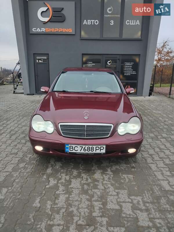 Седан Mercedes-Benz C-Class 2001 в Львові