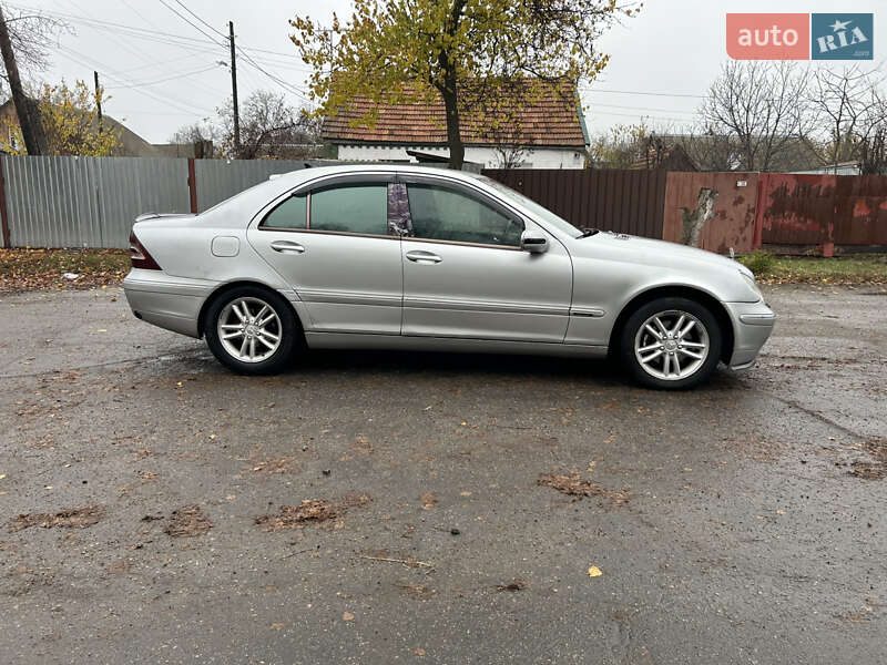 Седан Mercedes-Benz C-Class 2002 в Полтаве