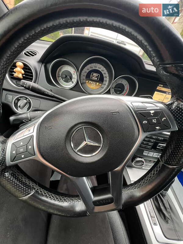Седан Mercedes-Benz C-Class 2011 в Старих Бросківцях фото 11 Седан Mercedes-Benz C-Class 2011 в Старих Бросківцях