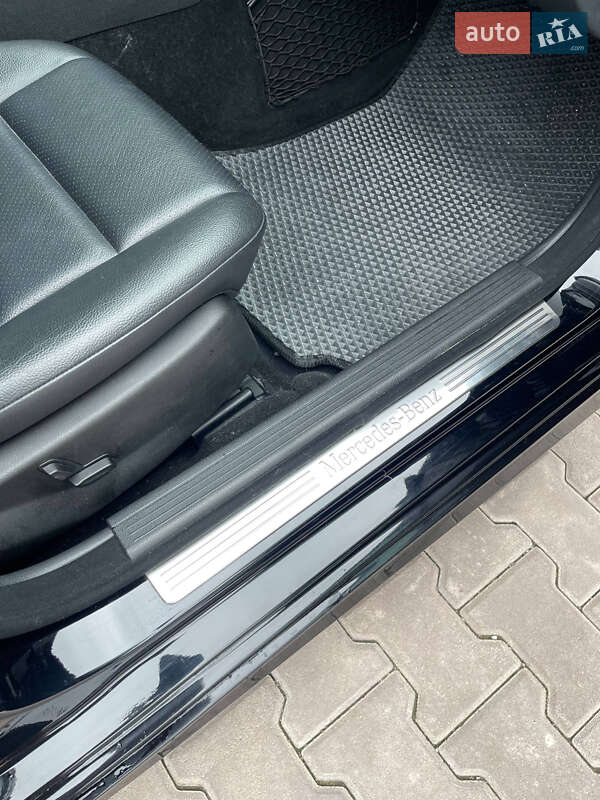 Седан Mercedes-Benz C-Class 2011 в Києві