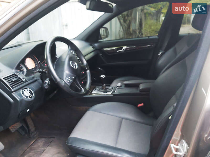 Седан Mercedes-Benz C-Class 2007 в Одесі
