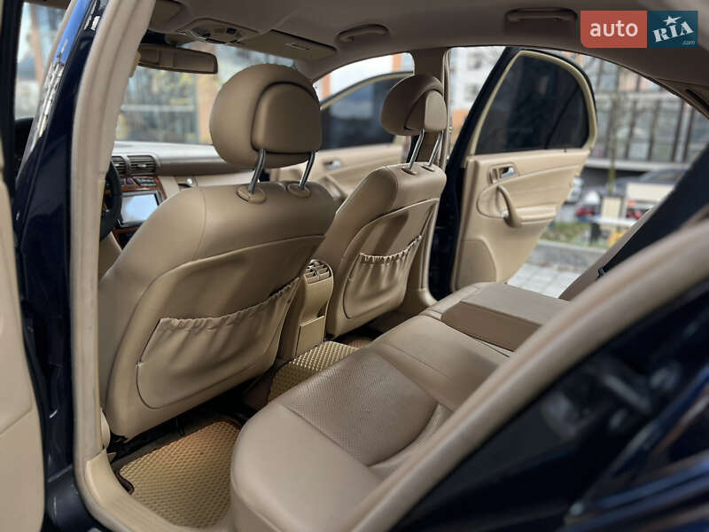 Седан Mercedes-Benz C-Class 2001 в Івано-Франківську фото 20 Седан Mercedes-Benz C-Class 2001 в Івано-Франківську