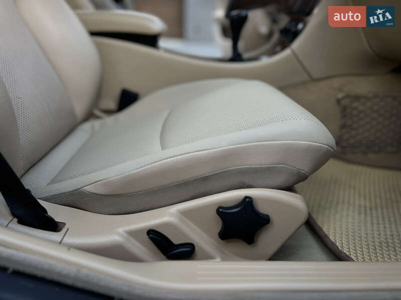 Седан Mercedes-Benz C-Class 2001 в Івано-Франківську фото 22 Седан Mercedes-Benz C-Class 2001 в Івано-Франківську