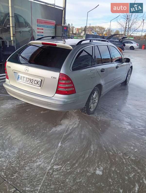 Універсал Mercedes-Benz C-Class 2004 в Рогатині фото 2 Універсал Mercedes-Benz C-Class 2004 в Рогатині