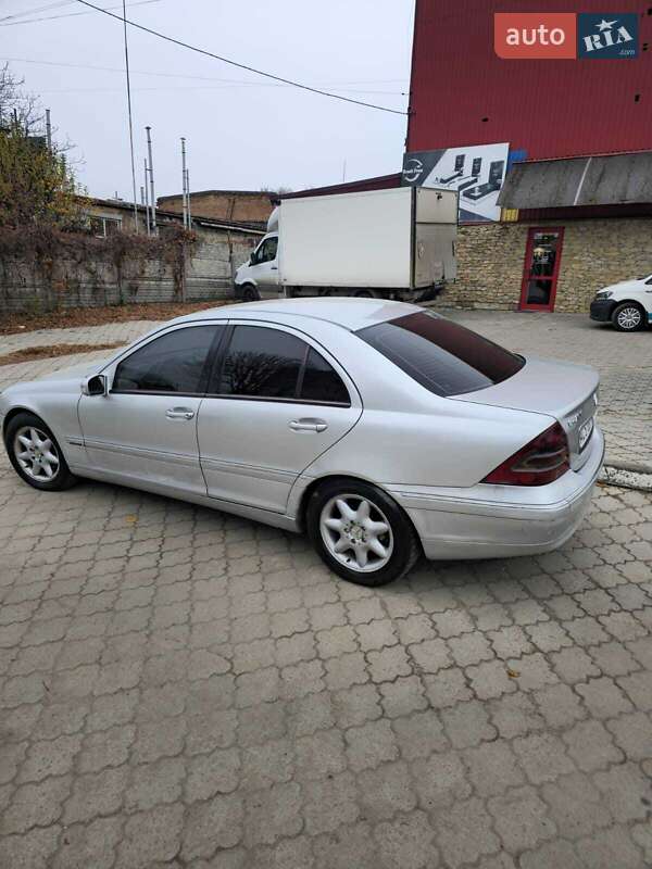 Седан Mercedes-Benz C-Class 2001 в Луцьку фото 10 Седан Mercedes-Benz C-Class 2001 в Луцьку
