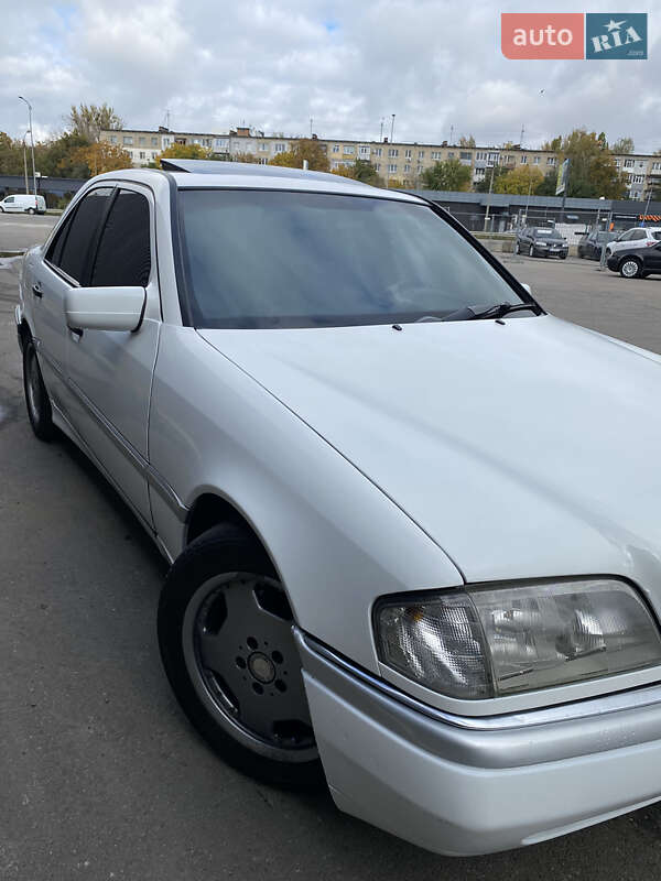 Седан Mercedes-Benz C-Class 1993 в Полтаві