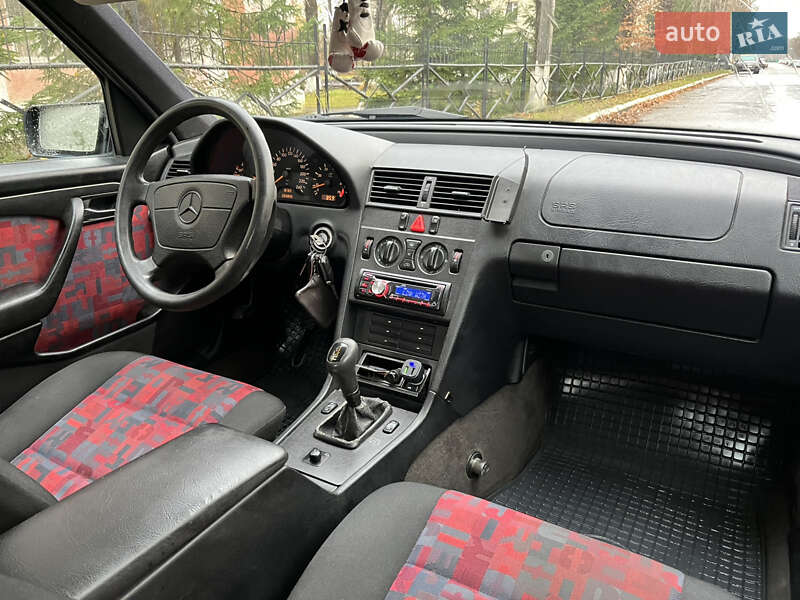 Седан Mercedes-Benz C-Class 1996 в Надворной фото 14 Седан Mercedes-Benz C-Class 1996 в Надворной
