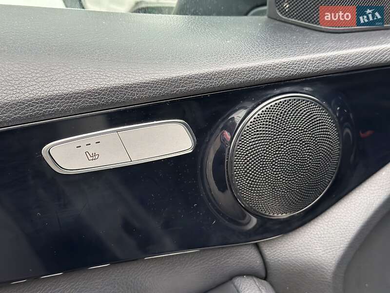 Універсал Mercedes-Benz C-Class 2015 в Києві фото 15 Універсал Mercedes-Benz C-Class 2015 в Києві