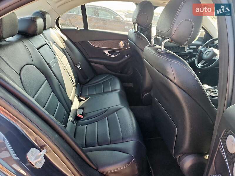Седан Mercedes-Benz C-Class 2015 в Львові фото 10 Седан Mercedes-Benz C-Class 2015 в Львові