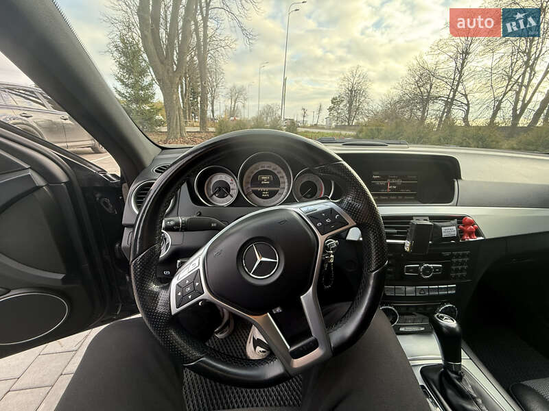 Седан Mercedes-Benz C-Class 2013 в Виннице фото 20 Седан Mercedes-Benz C-Class 2013 в Виннице