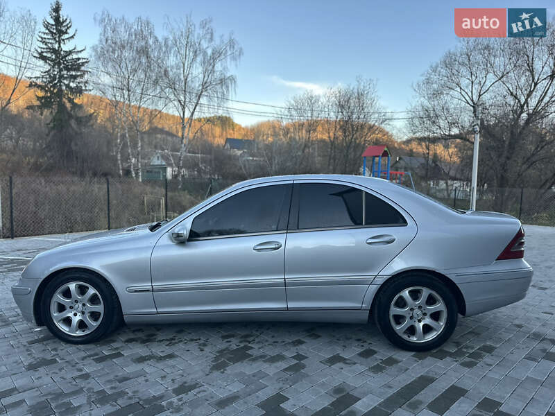 Седан Mercedes-Benz C-Class 2002 в Кременці