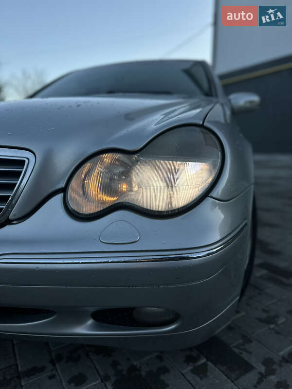Седан Mercedes-Benz C-Class 2002 в Кременці