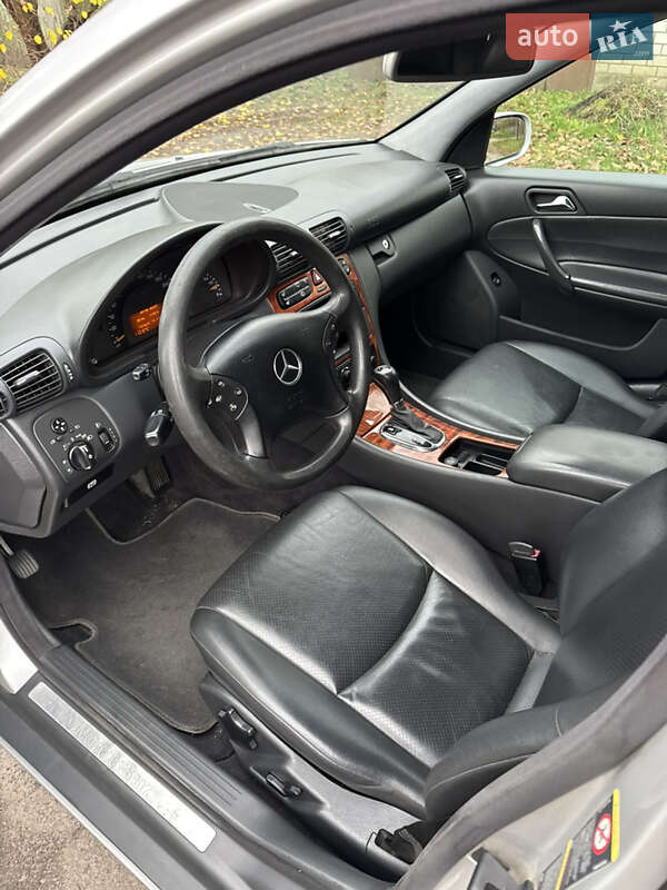 Універсал Mercedes-Benz C-Class 2003 в Кременчуці фото 28 Універсал Mercedes-Benz C-Class 2003 в Кременчуці