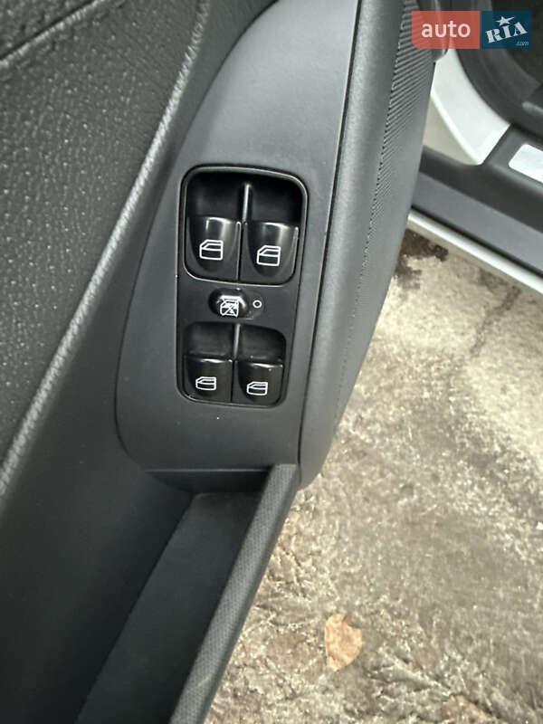 Універсал Mercedes-Benz C-Class 2003 в Кременчуці фото 32 Універсал Mercedes-Benz C-Class 2003 в Кременчуці