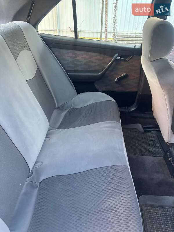 Седан Mercedes-Benz C-Class 1995 в Теребовле