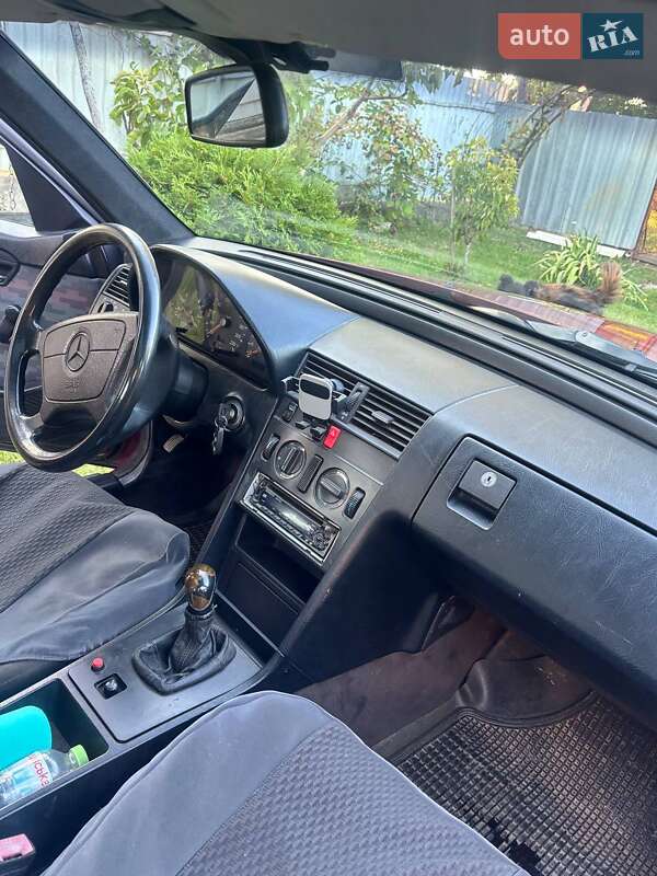 Седан Mercedes-Benz C-Class 1995 в Теребовле