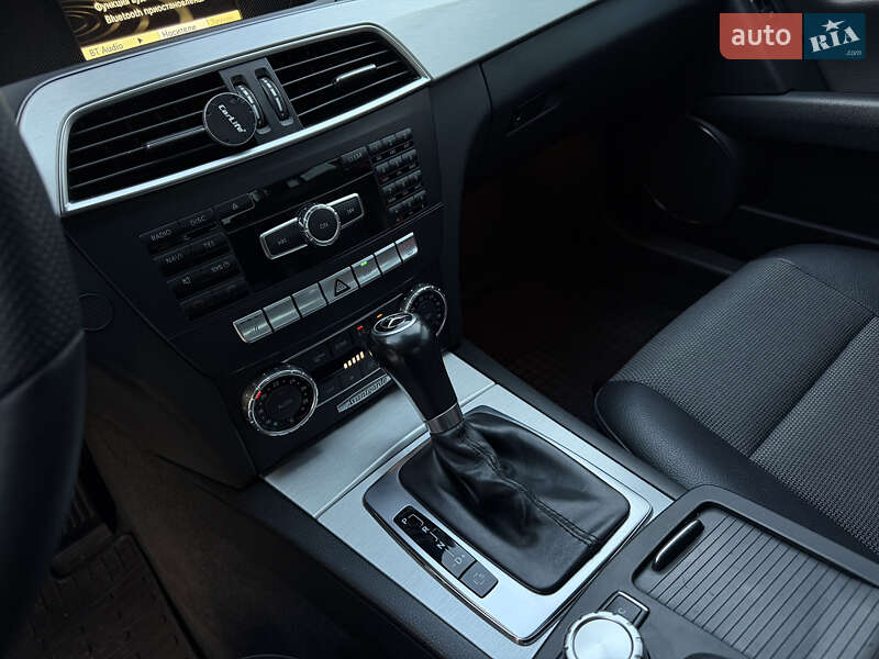 Седан Mercedes-Benz C-Class 2012 в Києві фото 9 Седан Mercedes-Benz C-Class 2012 в Києві