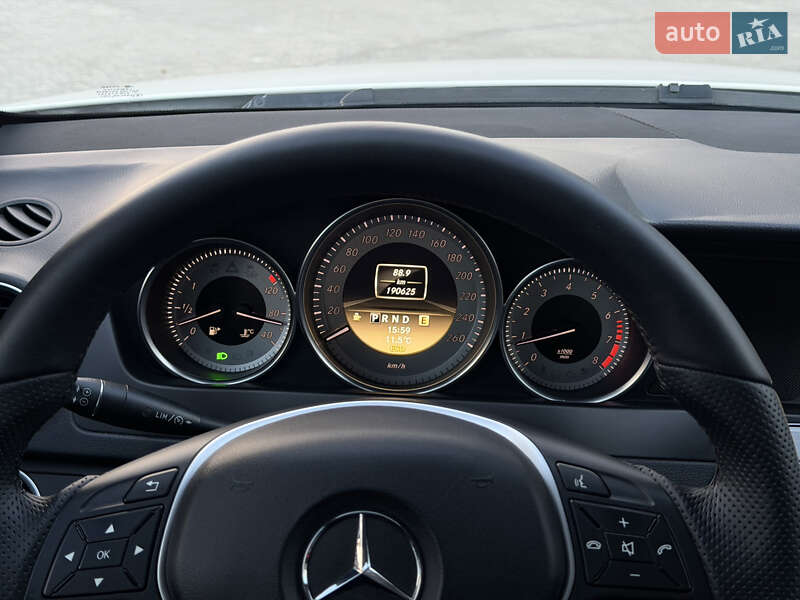 Седан Mercedes-Benz C-Class 2012 в Києві фото 11 Седан Mercedes-Benz C-Class 2012 в Києві