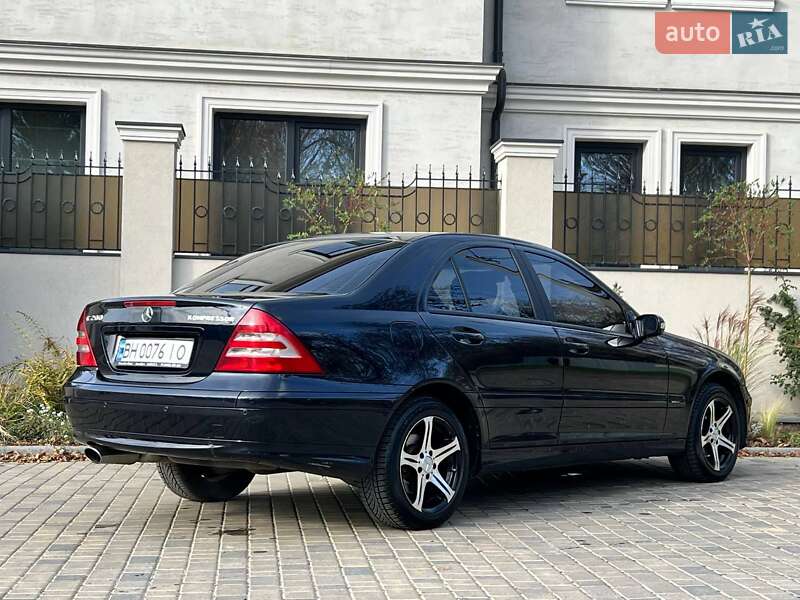 Седан Mercedes-Benz C-Class 2006 в Одессе фото 25 Седан Mercedes-Benz C-Class 2006 в Одессе