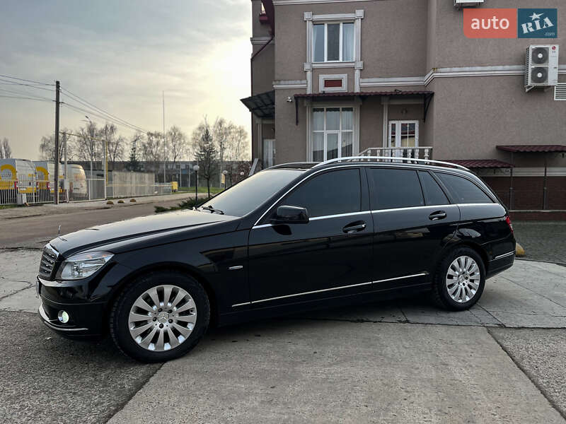 Универсал Mercedes-Benz C-Class 2011 в Черновцах фото 5 Универсал Mercedes-Benz C-Class 2011 в Черновцах