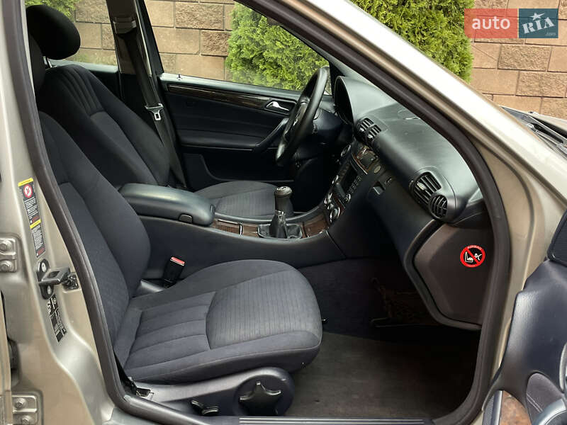 Універсал Mercedes-Benz C-Class 2004 в Луцьку фото 15 Універсал Mercedes-Benz C-Class 2004 в Луцьку