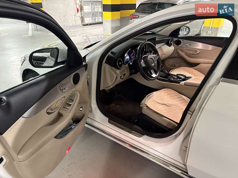 Седан Mercedes-Benz C-Class 2016 в Киеве фото 10 Седан Mercedes-Benz C-Class 2016 в Киеве