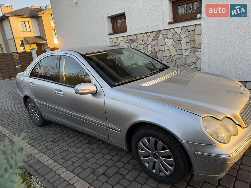 Седан Mercedes-Benz C-Class 2003 в Львові фото 5 Седан Mercedes-Benz C-Class 2003 в Львові