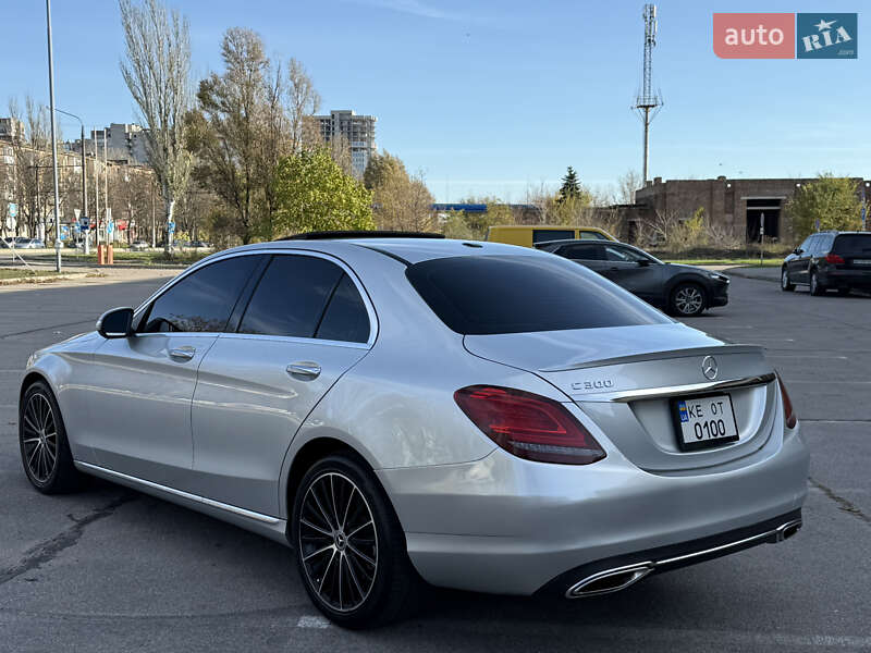 Седан Mercedes-Benz C-Class 2018 в Запоріжжі фото 4 Седан Mercedes-Benz C-Class 2018 в Запоріжжі