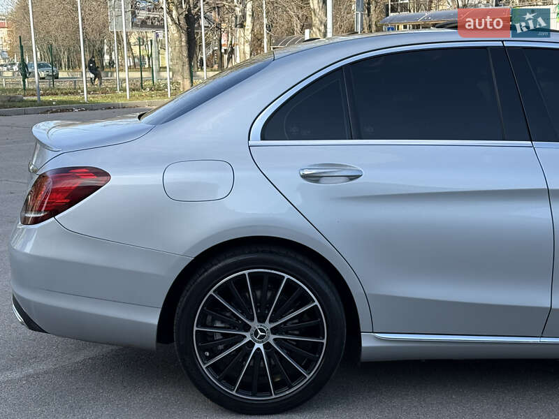Седан Mercedes-Benz C-Class 2018 в Запоріжжі фото 7 Седан Mercedes-Benz C-Class 2018 в Запоріжжі