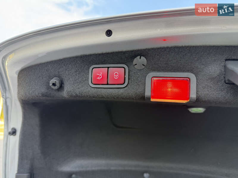 Седан Mercedes-Benz C-Class 2018 в Запоріжжі фото 21 Седан Mercedes-Benz C-Class 2018 в Запоріжжі