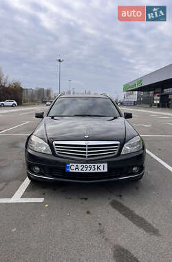 Универсал Mercedes-Benz C-Class 2011 в Киеве