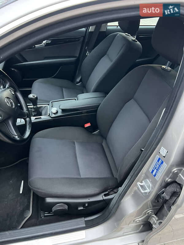 Універсал Mercedes-Benz C-Class 2008 в Луцьку