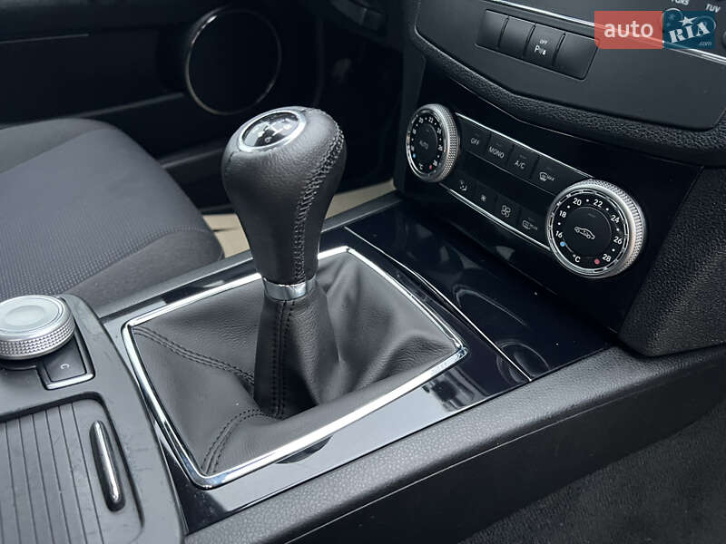 Універсал Mercedes-Benz C-Class 2008 в Луцьку