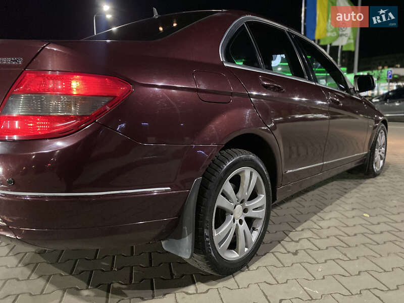 Седан Mercedes-Benz C-Class 2008 в Житомирі