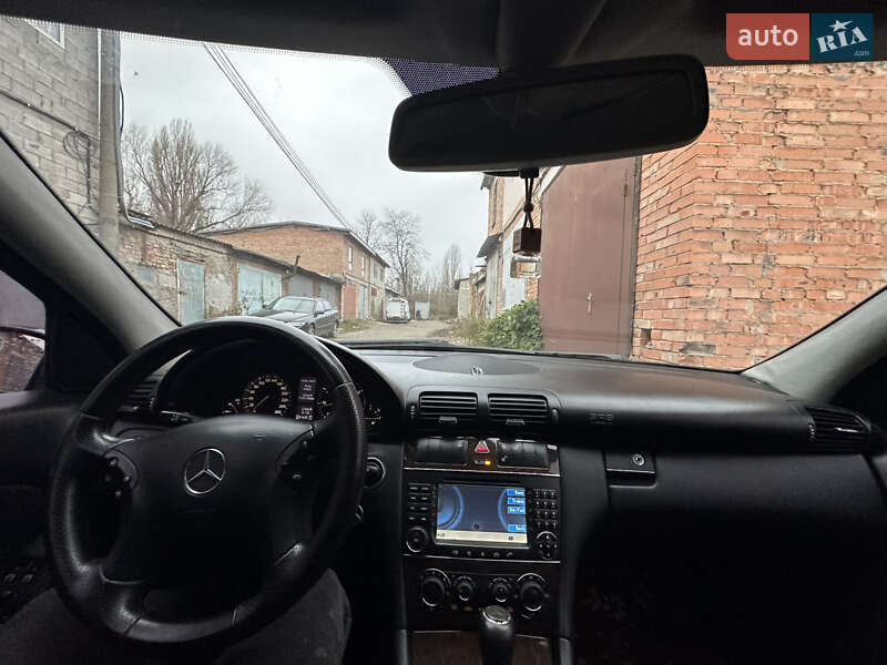 Седан Mercedes-Benz C-Class 2004 в Вінниці фото 10 Седан Mercedes-Benz C-Class 2004 в Вінниці