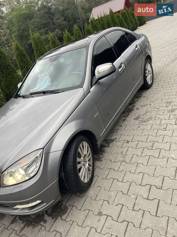 Седан Mercedes-Benz C-Class 2007 в Тячеве