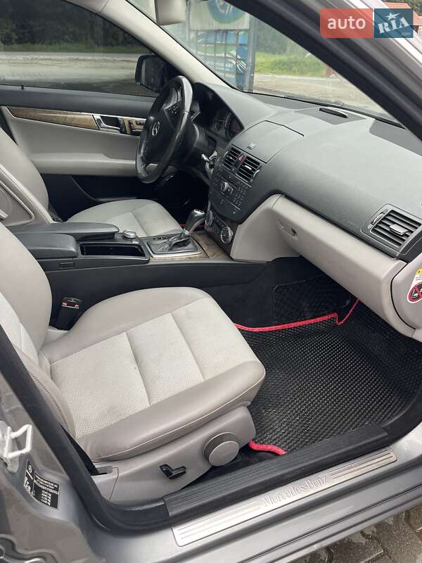 Седан Mercedes-Benz C-Class 2007 в Тячеве