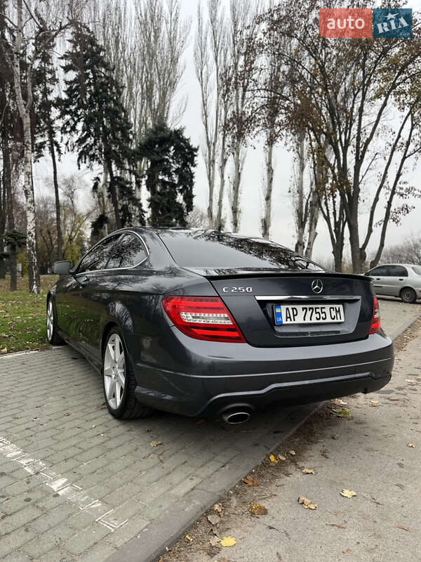 Купе Mercedes-Benz C-Class 2012 в Запоріжжі