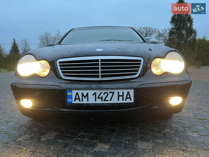 Седан Mercedes-Benz C-Class 2003 в Житомирі фото 15 Седан Mercedes-Benz C-Class 2003 в Житомирі