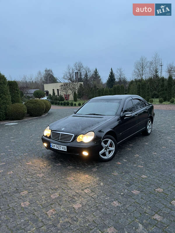 Седан Mercedes-Benz C-Class 2003 в Житомирі фото 18 Седан Mercedes-Benz C-Class 2003 в Житомирі