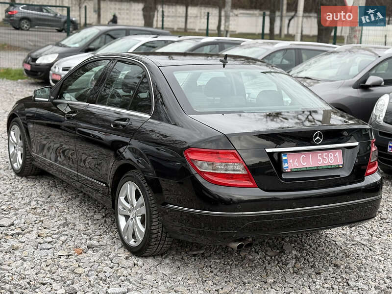 Седан Mercedes-Benz C-Class 2010 в Вінниці