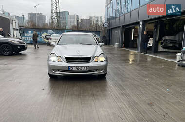 Седан Mercedes-Benz C-Class 2000 в Киеве